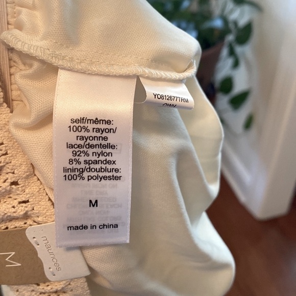 Maurices NWT Asymmetrical Lined Lace Pleated Cream Flare Lawn Skirt - Sz M - Picture 9 of 13